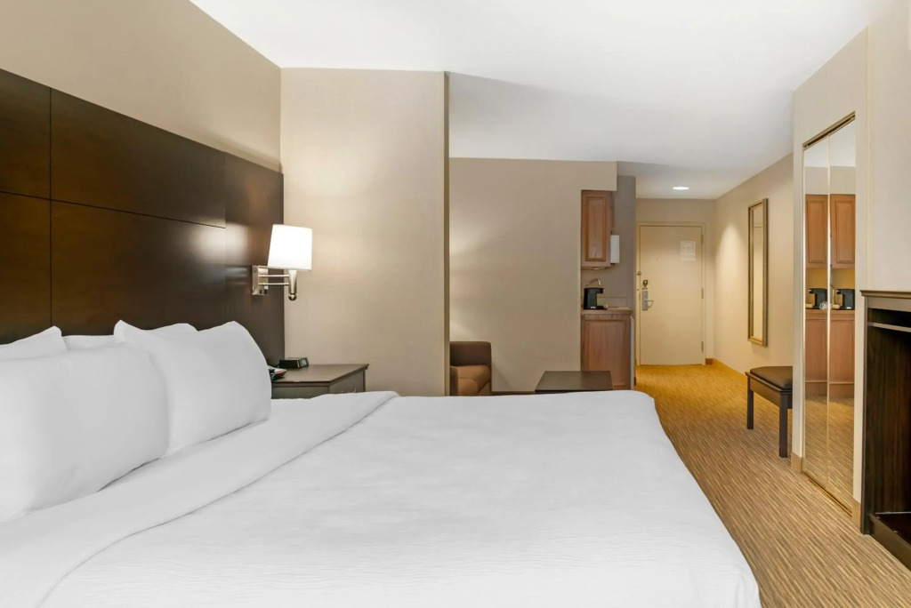 Quality Inn & Suites Monroe