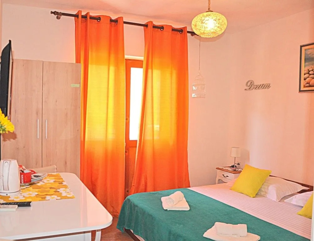 Rooms Anna