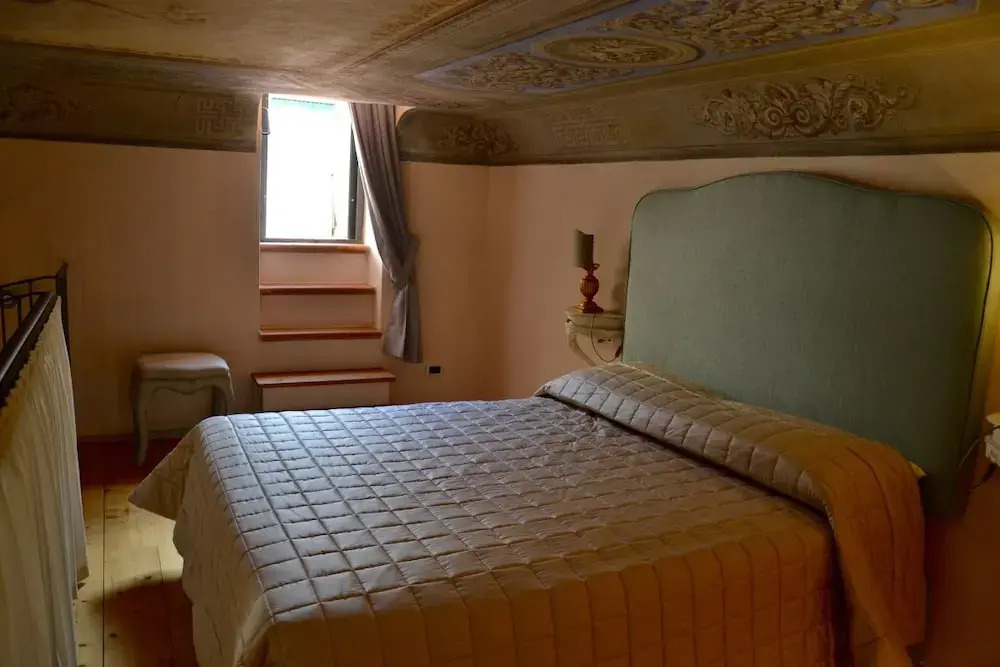 Mozza Suite