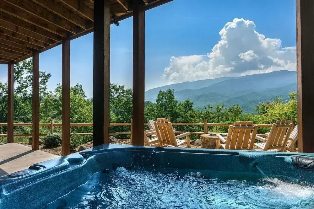 Among The Clouds - 4 Br cabin by RedAwning
