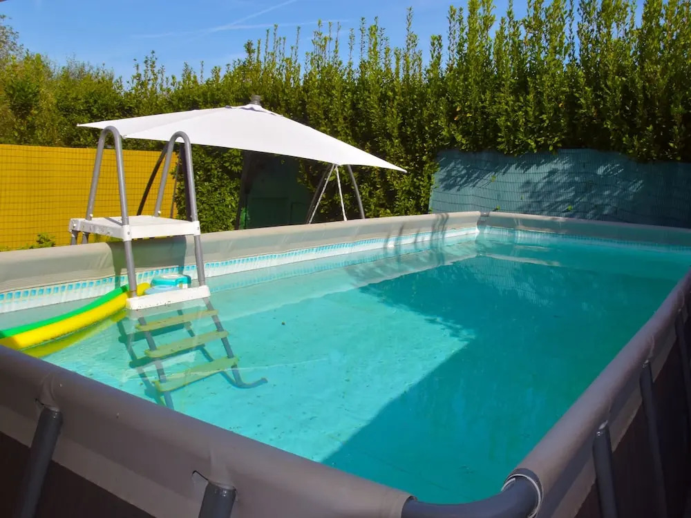 Pretty Holiday Home Casa Luca With Above ground Pool in Capezzano Pianore