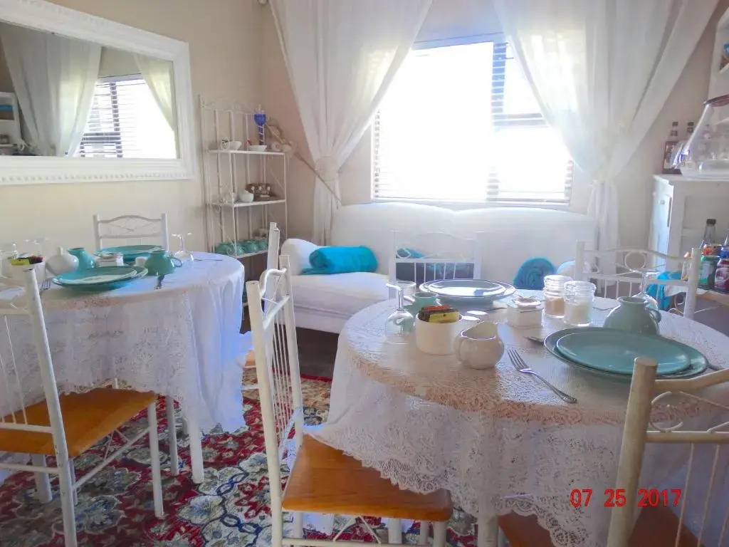 Au Plais De Langebaan at Palm Tree Villa