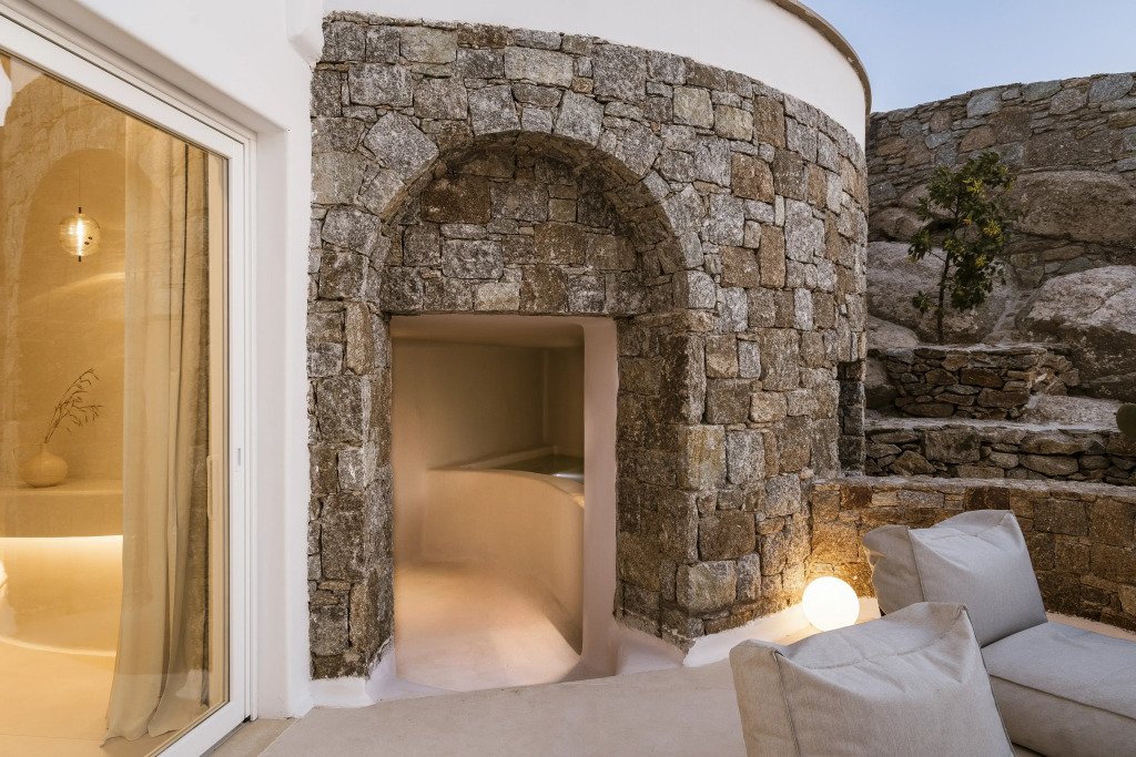 Lovia Mykonos