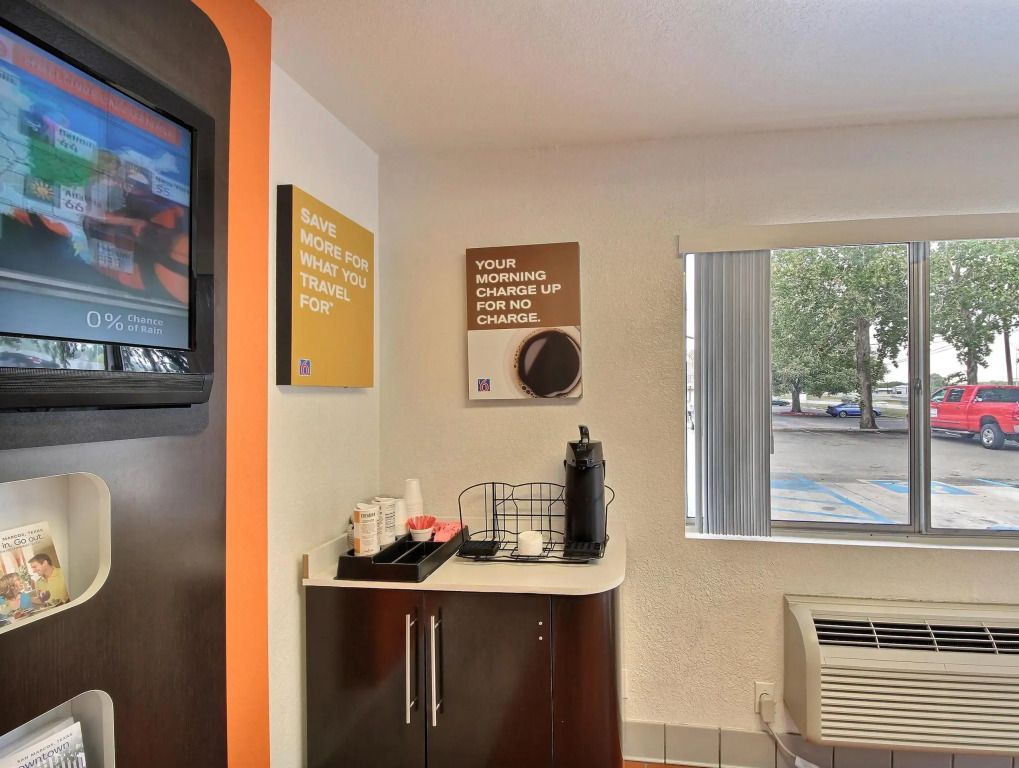 Motel 6-San Marcos, TX