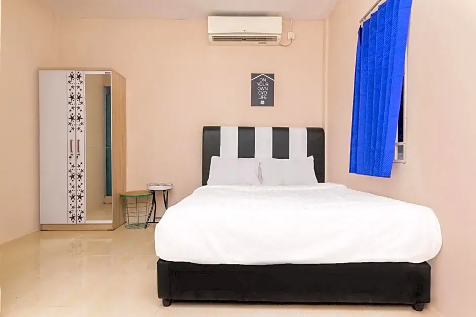 OYO Life 2579 Kost Anggun 2