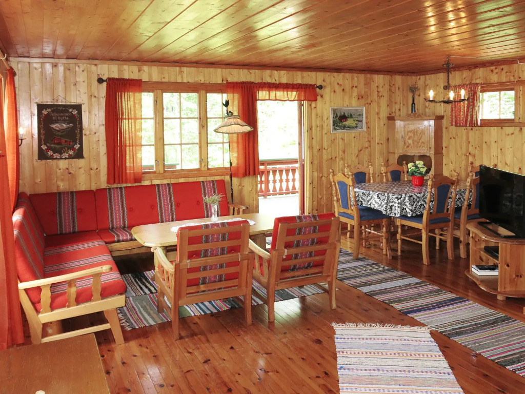 Holiday Home Midtholmen (SOW726)