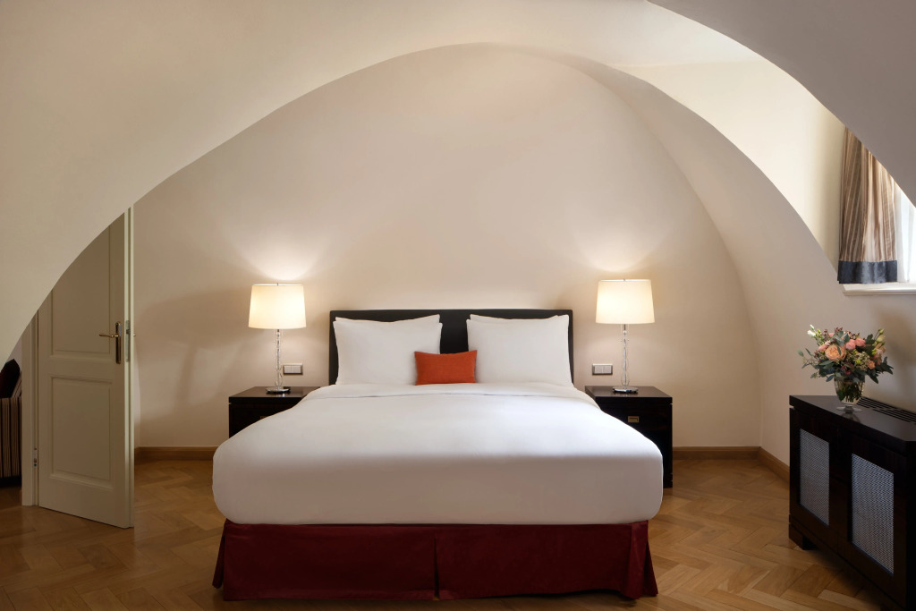 Mandarin Oriental, Prague