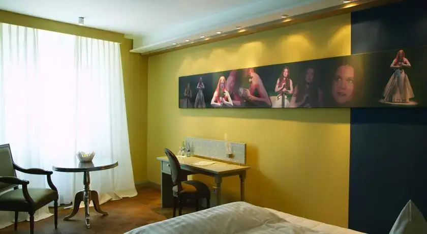 Friedrich von Schiller Hotel