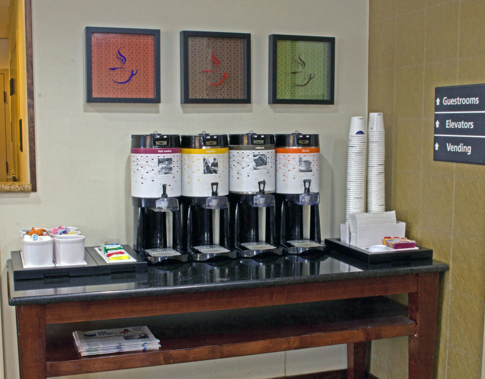 Hampton Inn Norfolk/Chesapeake - Greenbrier Area