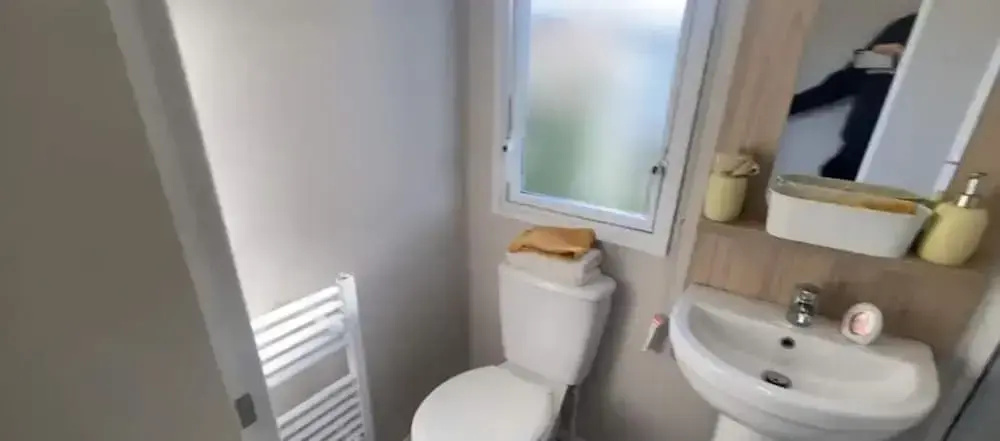 Impeccable 3-bed Caravan in Clacton-on-sea