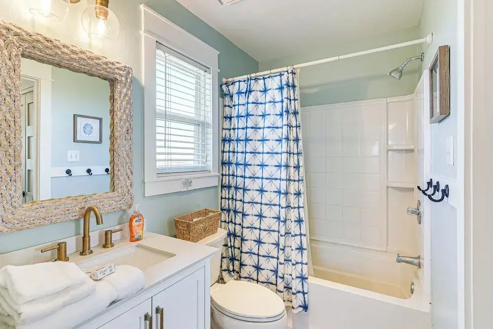 Modern Coastal Farmhouse: Walk to Surfside Beach!