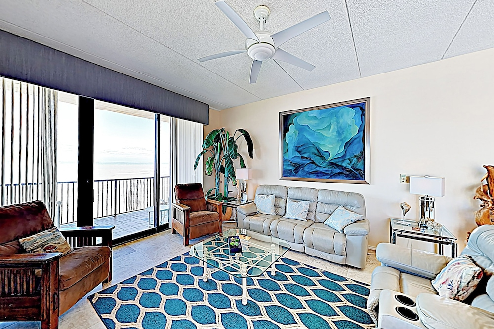 Shorefront Corner PH, 3br: Suntide III - Unit 1201