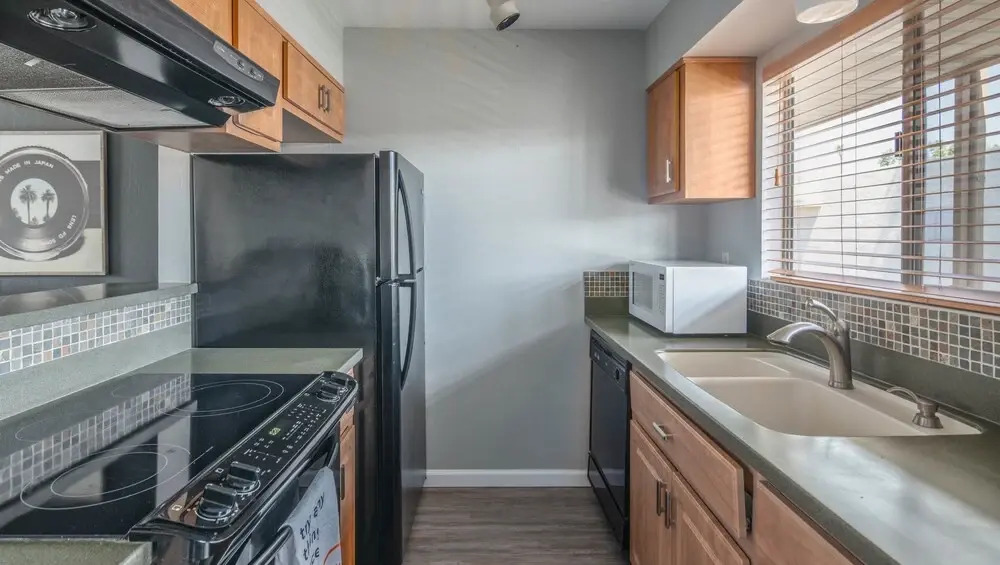 Stylish 1BR Apt Old Town by WanderJaunt