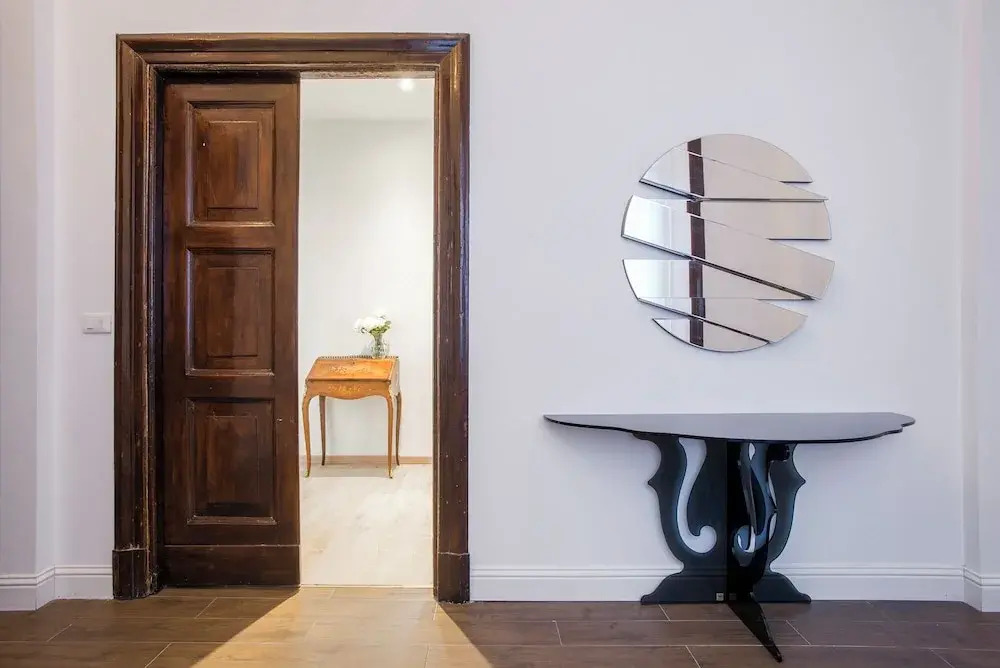 Prestigious Apartments Via Barberini