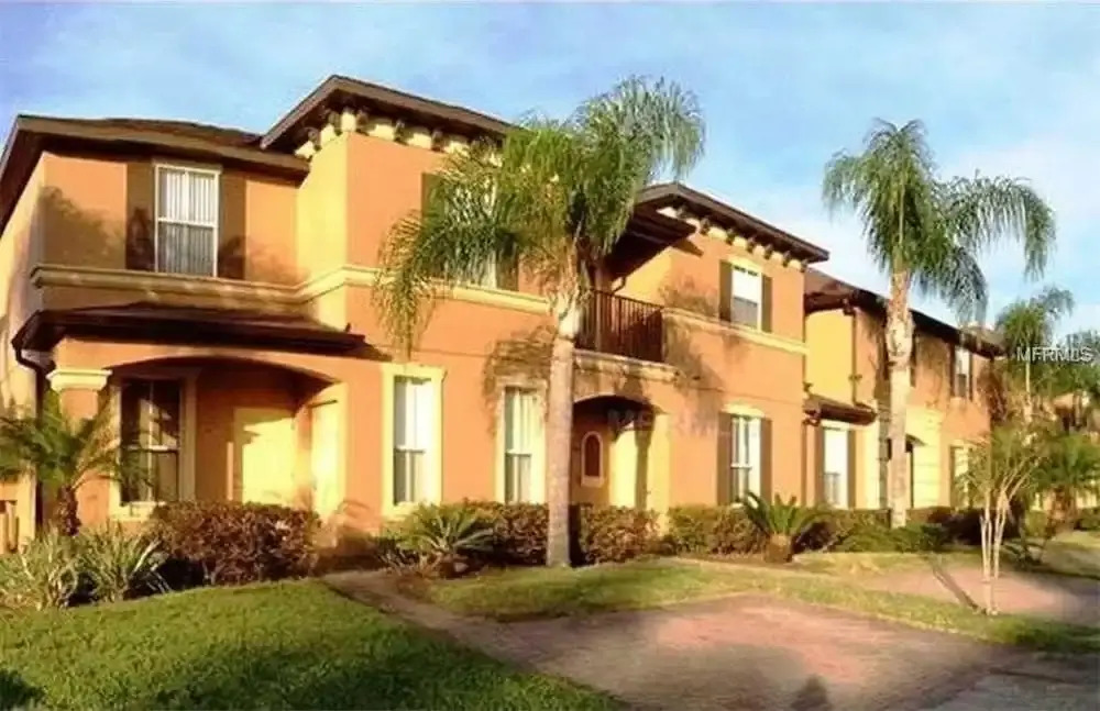 3215 Calabria Avenue 4 Bedroom Townhouse
