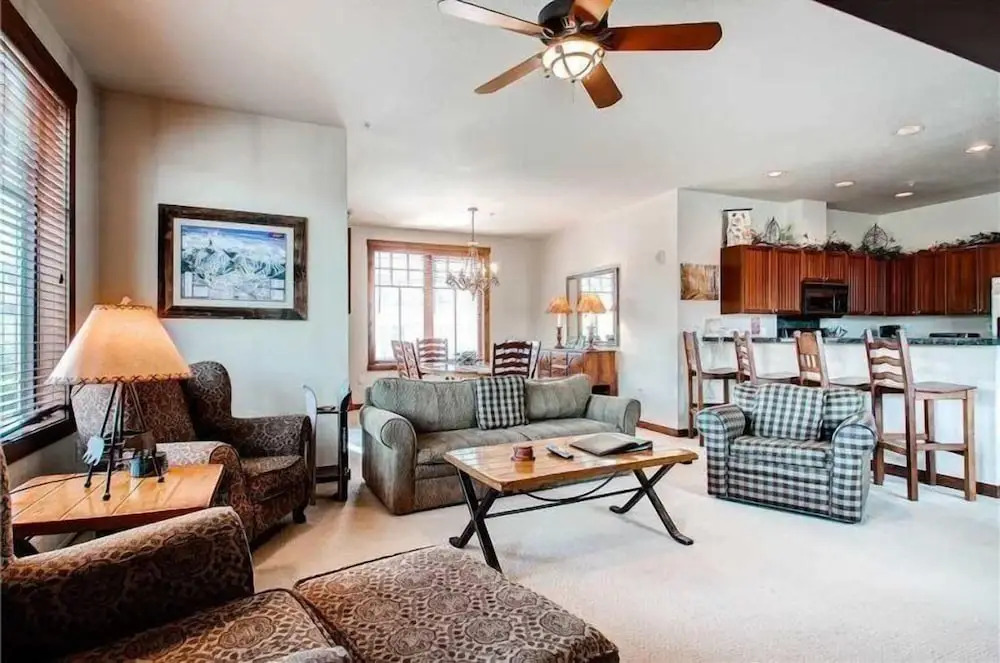 3 Bedroom Mountain View Condo Located in Historic Downtown Breckenridge with Hot Tub Access