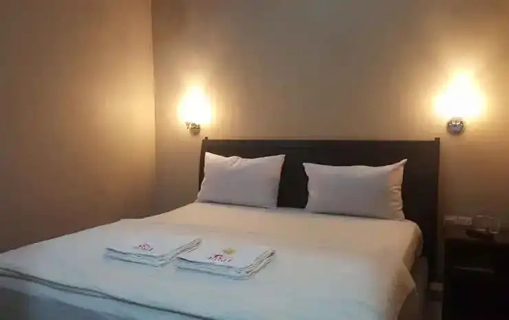 Qadira Hotel
