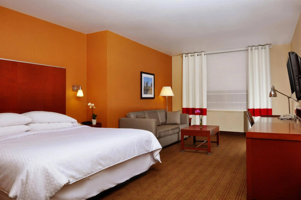 Four Points by Sheraton Portland East