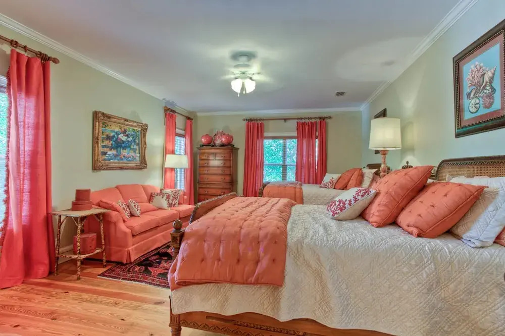4216 4th Street by Hodnett Cooper