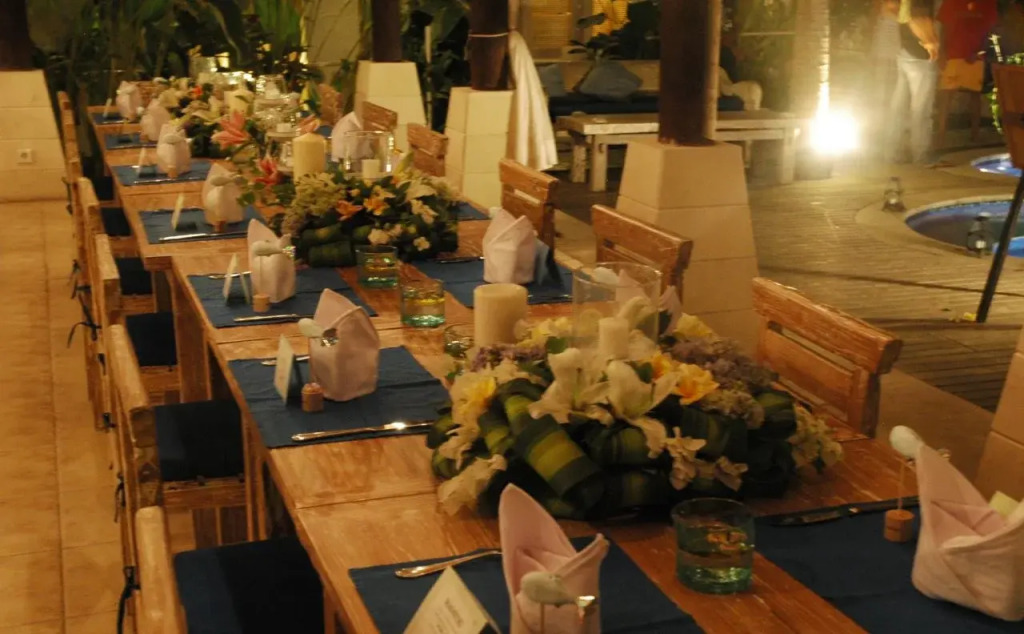 Artemis Villa Hotel
