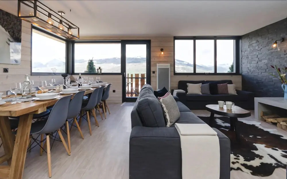 Chalet Caribou
