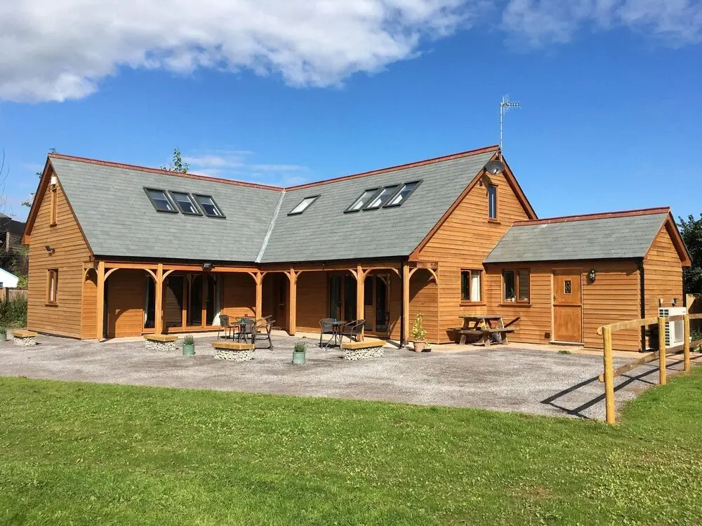 Riverside Lodge