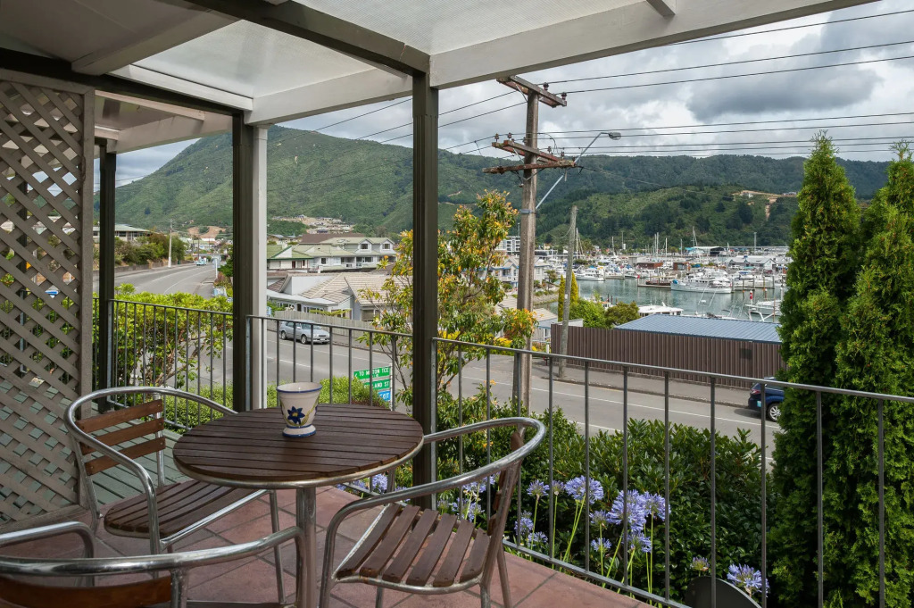 Harbour View Motel