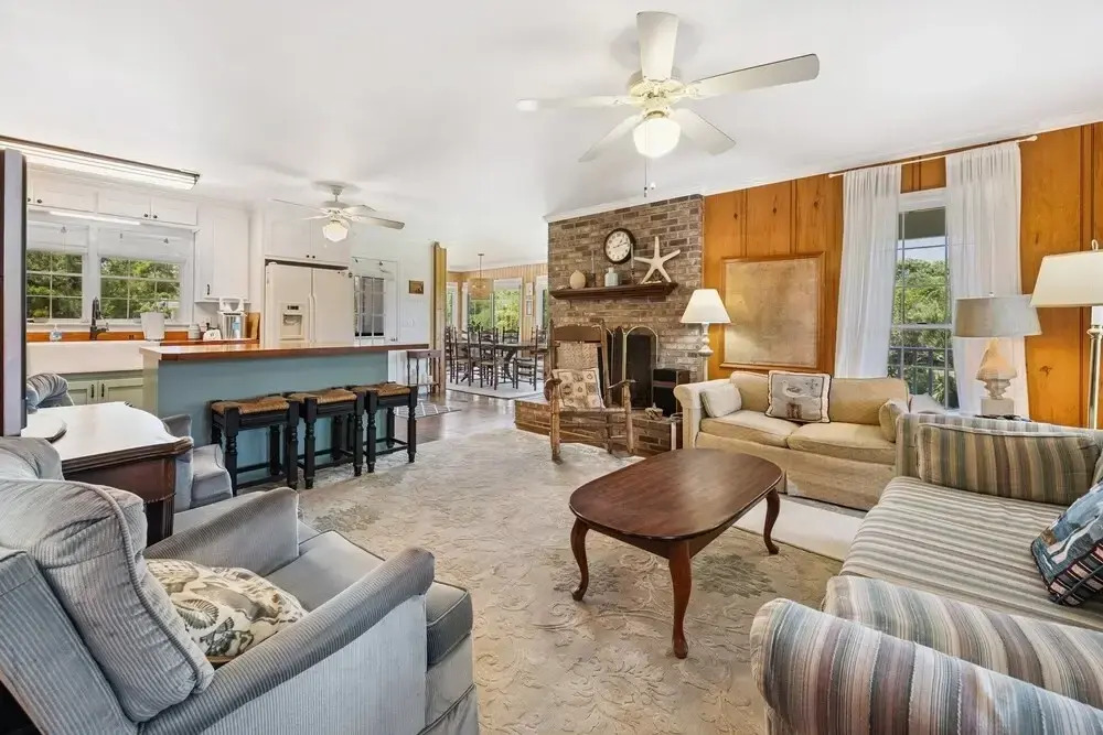 Berry Restful 5 Bedroom Home
