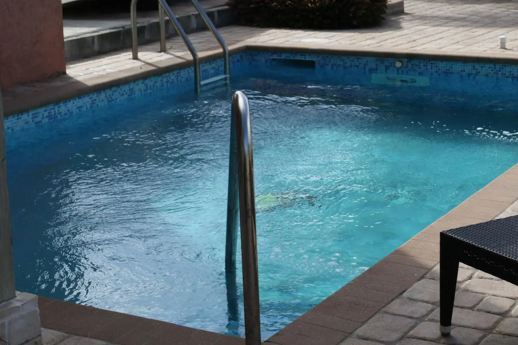 La Casa de Joy Airport Apartments