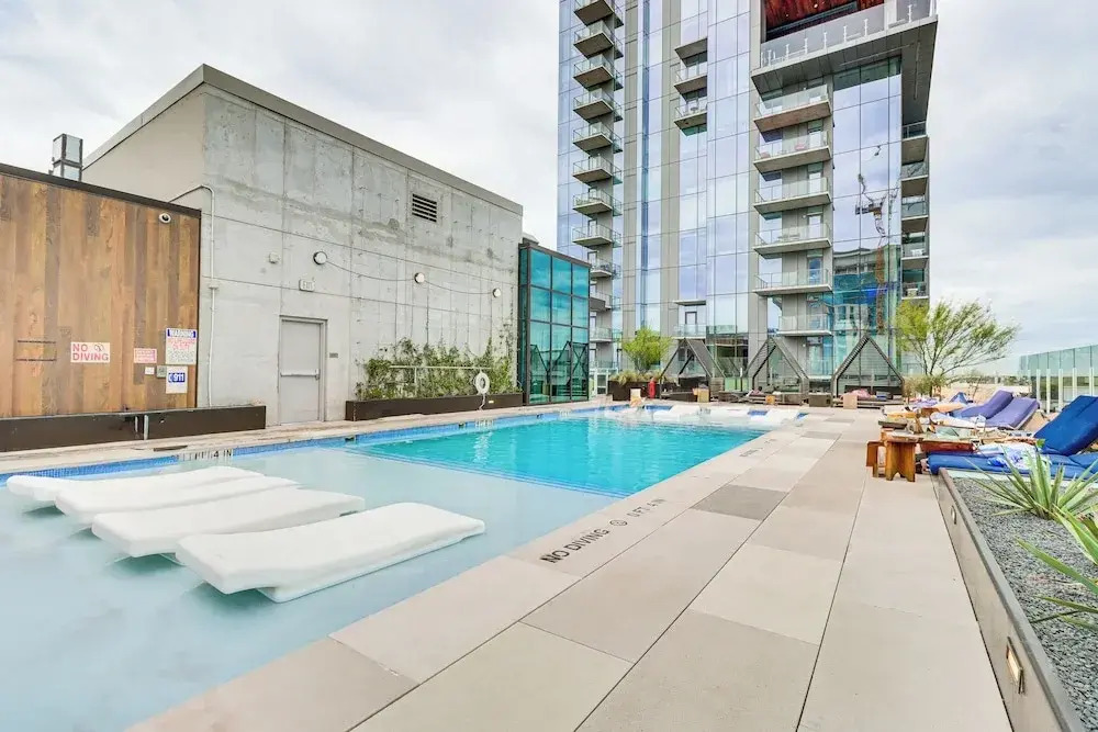 Luxury Austin Condo: Pool Access, Near Downtown!