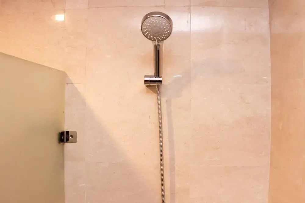 Elegant And Comfy 2Br At Holland Village Jakarta Apartment