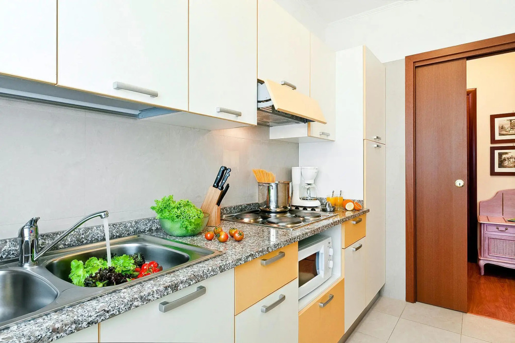 Apartment in Baveno with garage