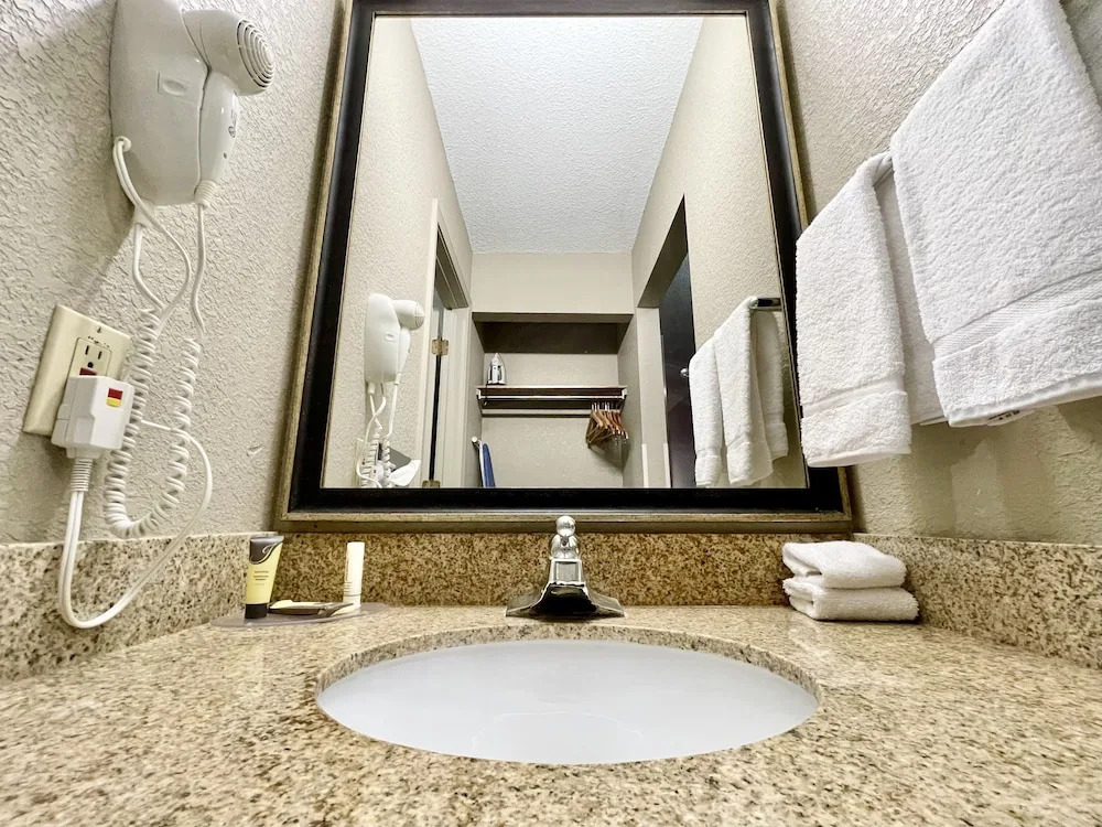 Baymont By Wyndham Fort Wayne Northwest