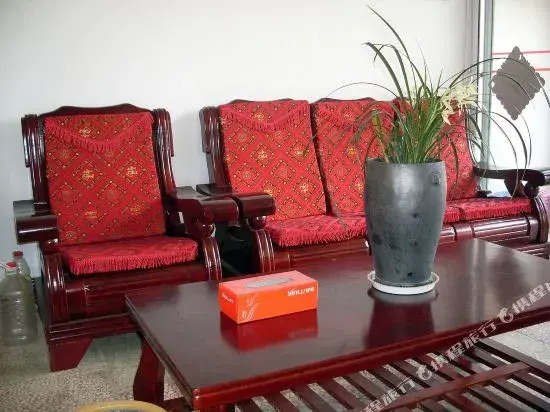 The Ming Yue Lou Hotel OF Dali