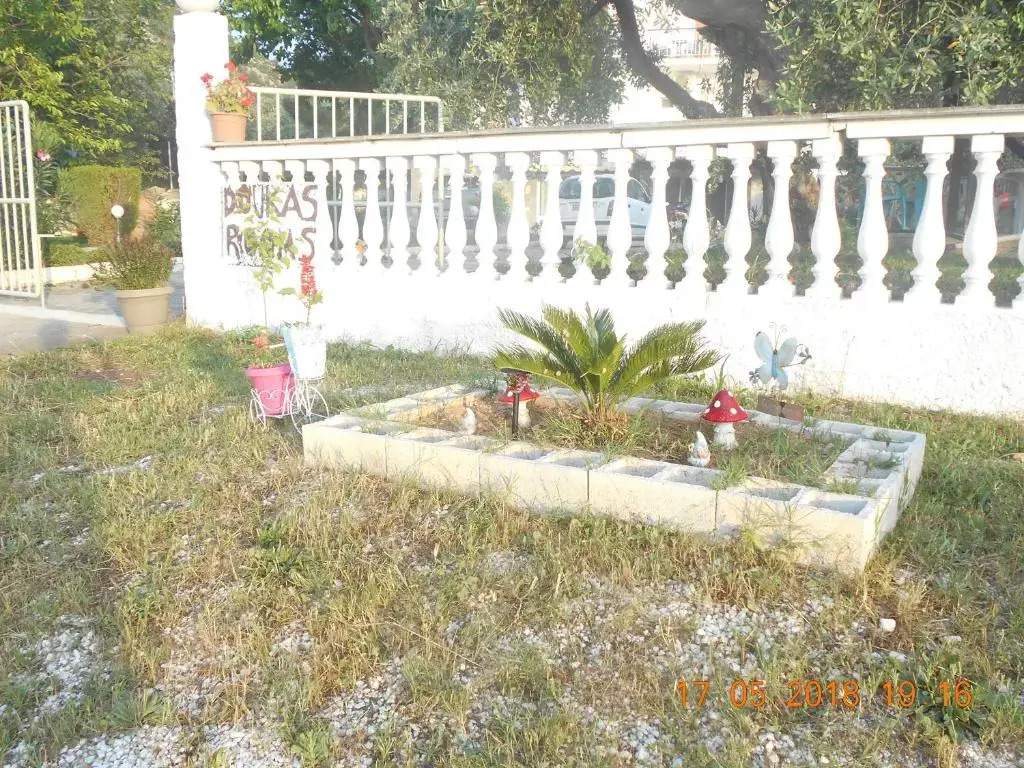 Doukas Apartments & Studios