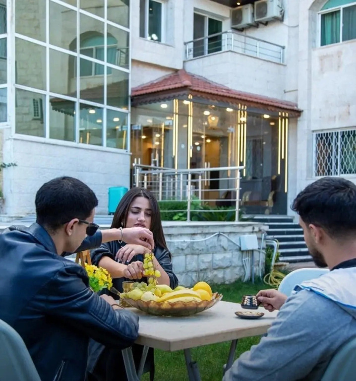 Alfarouq Hotel