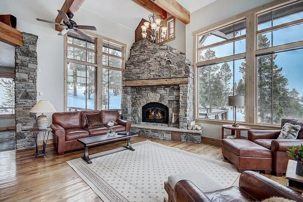 Gold Run Getaway 5 Bedroom Home by RedAwning