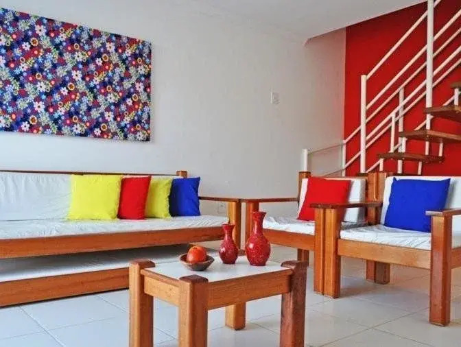 Casas no Residencial Mont Sião com 1, 2 ou 3 suítes  condomíno a poucos metros da praia de Taperapuã , com 2 piscinas adulto, 2 infantil, sauna e 2 portarias, casas com internet privativa 300MBPS