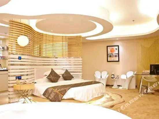 Hobo Hotel