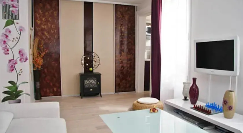Two Bedroom Apartment Montparnasse (341)