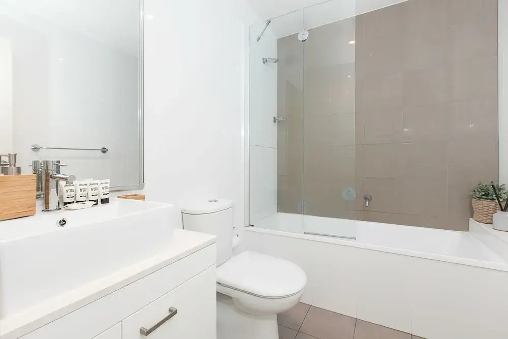 Redfern One Bedroom Apartment with Views