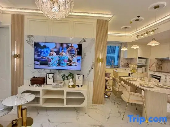 Luxury 2BR Deluxe Azure Resort Beachview Suite with Bathtub & Smart toilet