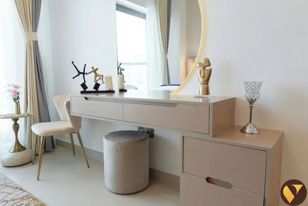 Vogue | Jeewar By Badr JVC near Circle Mall