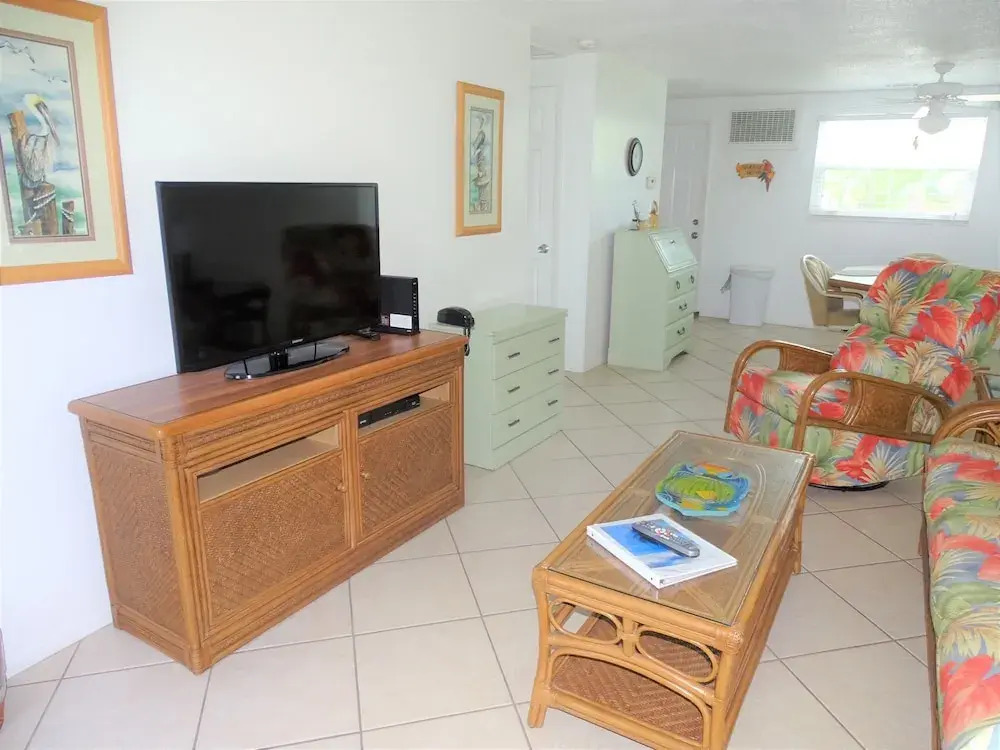 Aloha Kai Unit 63 1 Bedroom 1 Bathroom Apts