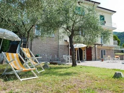 Albergo Blueline