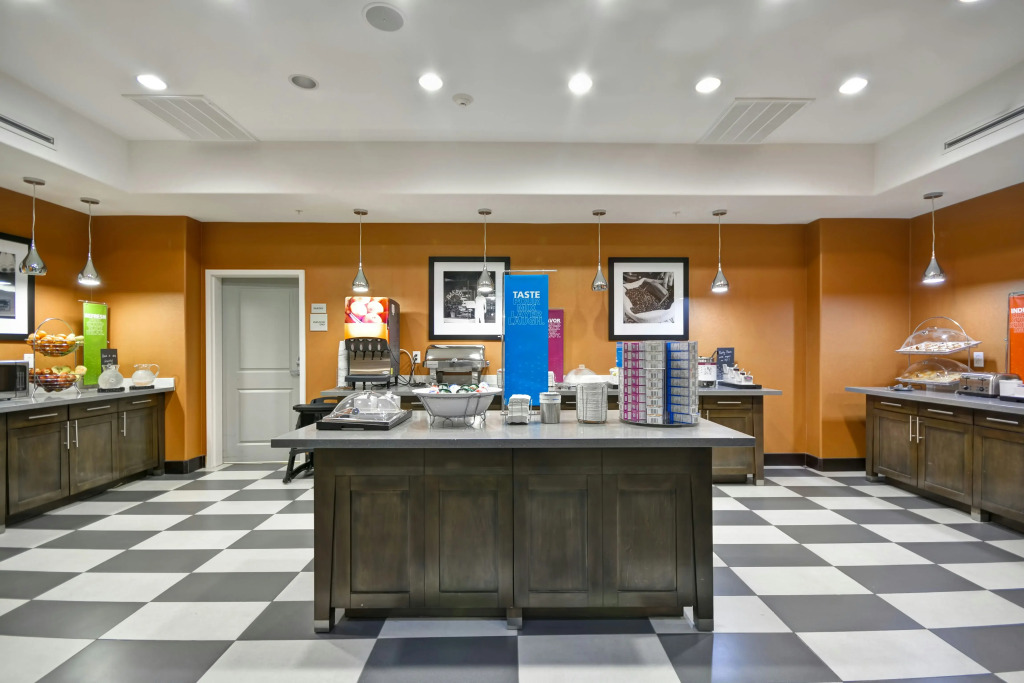 Hampton Inn Kenedy