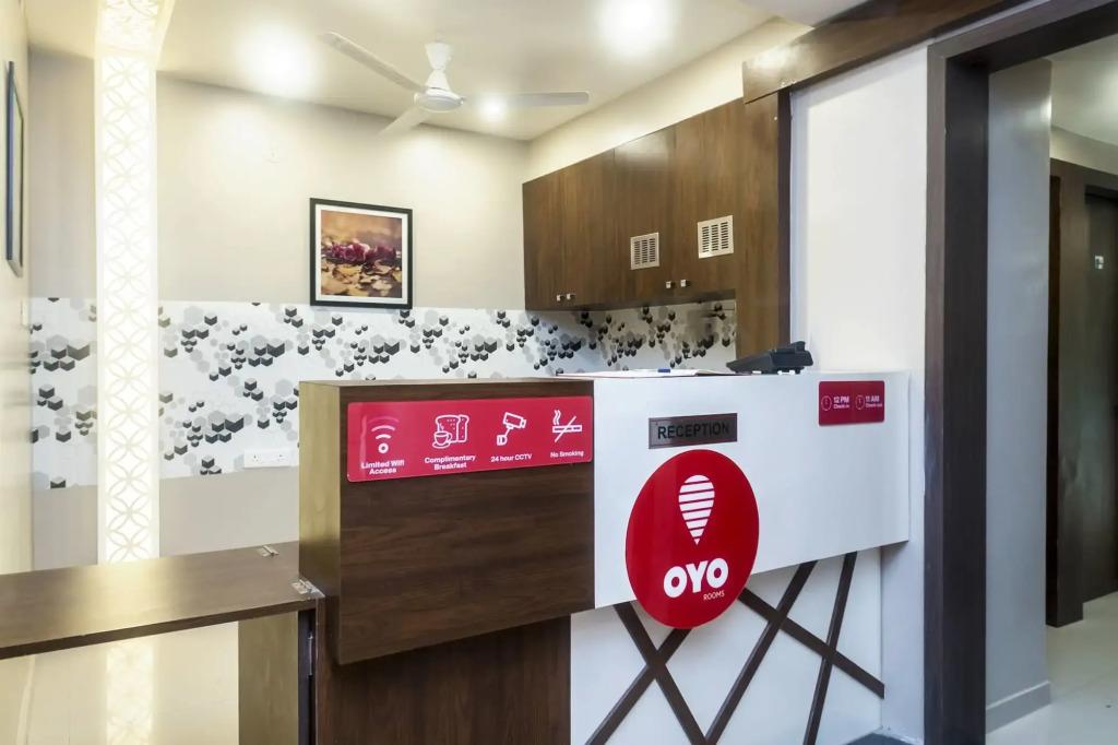 OYO 18340 Grand Pune