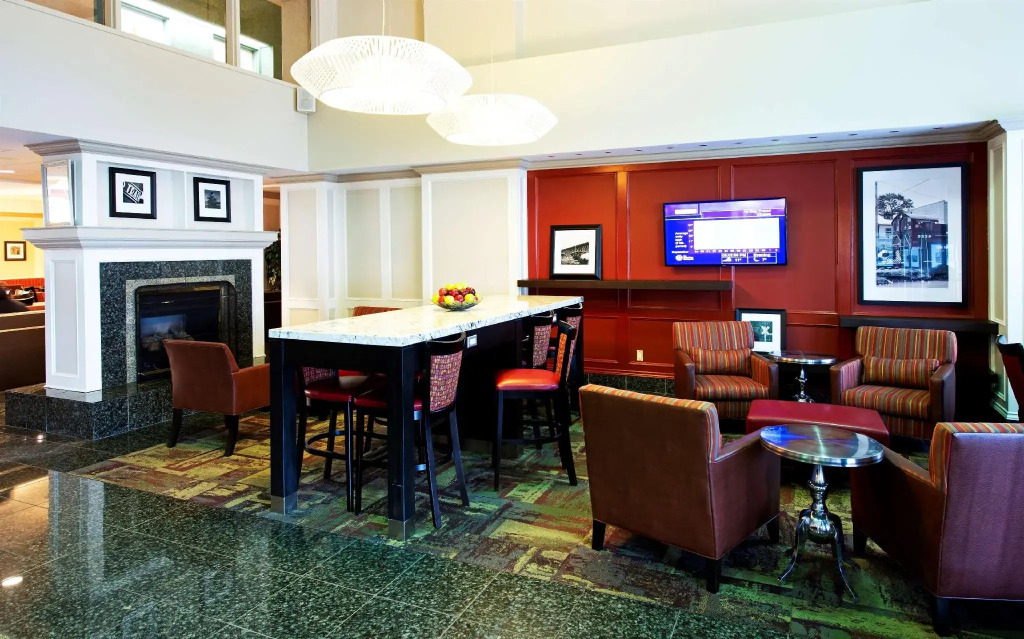 Hampton Inn by Hilton Ottawa Airport