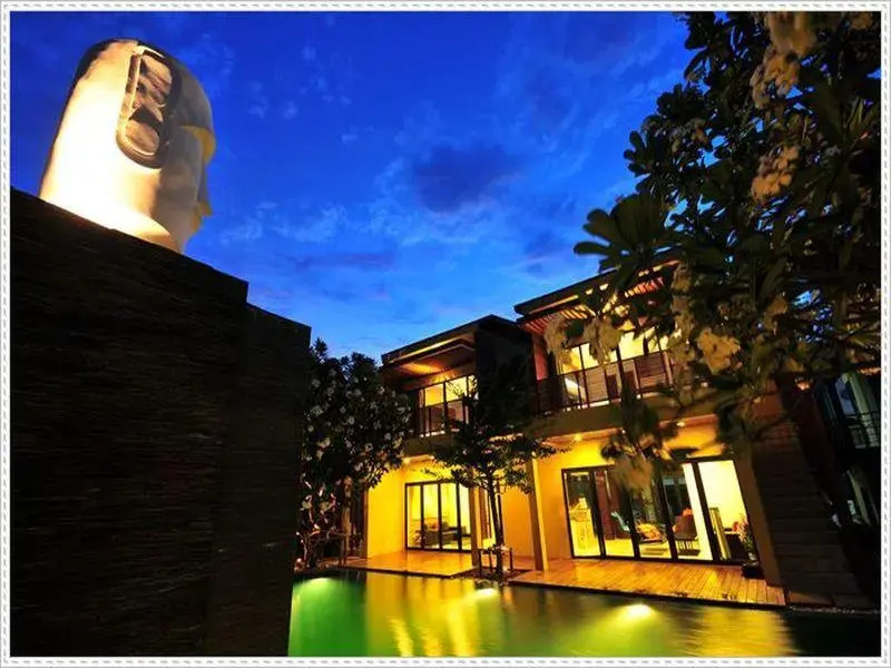 Capstone Resort