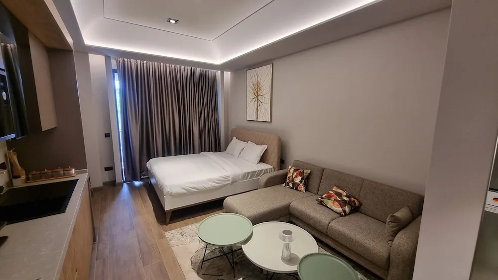 Diamond in City Luxury Suites